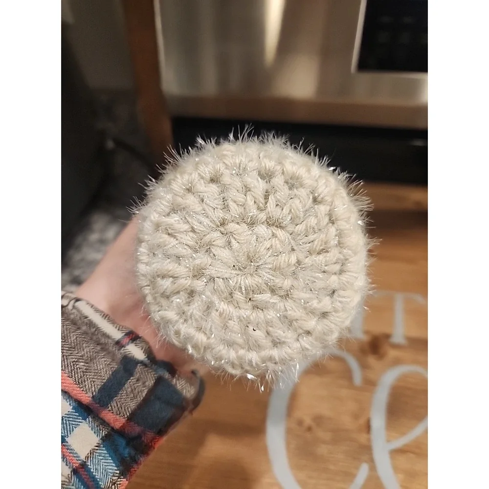 Homemade Showy Glitter Fur Wine Bottle‎ Cozy Knitting Pattern